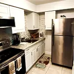 Lovely 2-Bedroom 1-Bath Rental In Oakland Park Fl