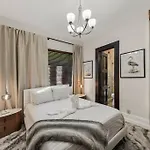 Tropical Waterfront 7 Bedroom House In Seven Isles