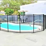 Las Olas Oasis, Pool, Parking, Central And Cozy!