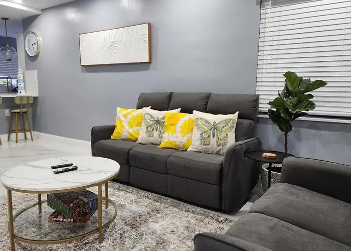 2-Bed Lakeridge Fllfree Parking 6 Min To Beach