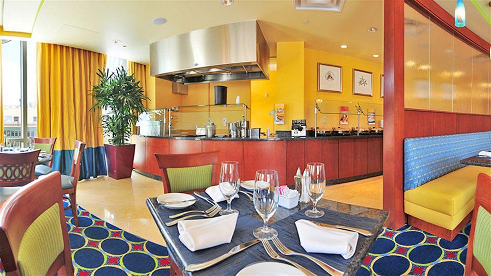 Courtyard By Marriott Oceanside Fort Lauderdale Beach