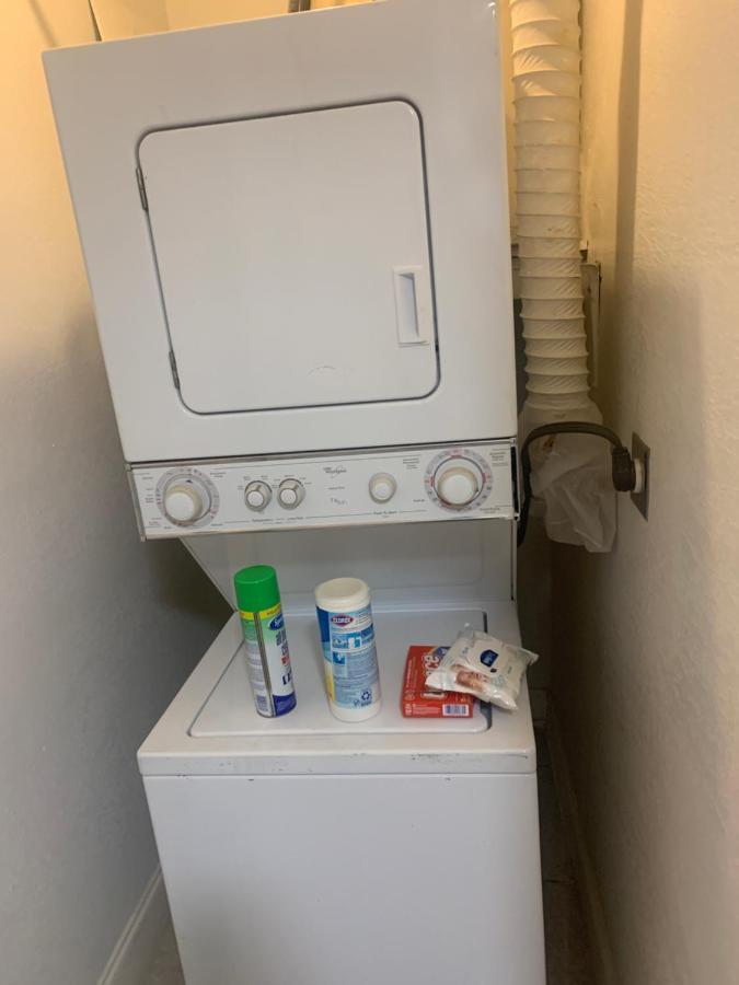 Lovely 2-bedroom 1-bath In Oakland Park Fl Fort Lauderdale