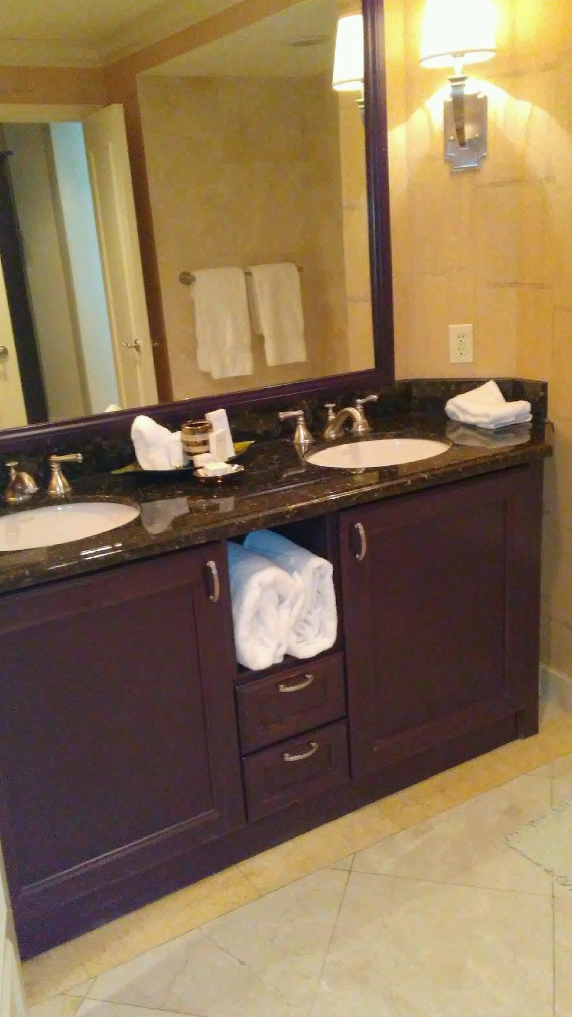 Residences At The Atlantic Aparthotel