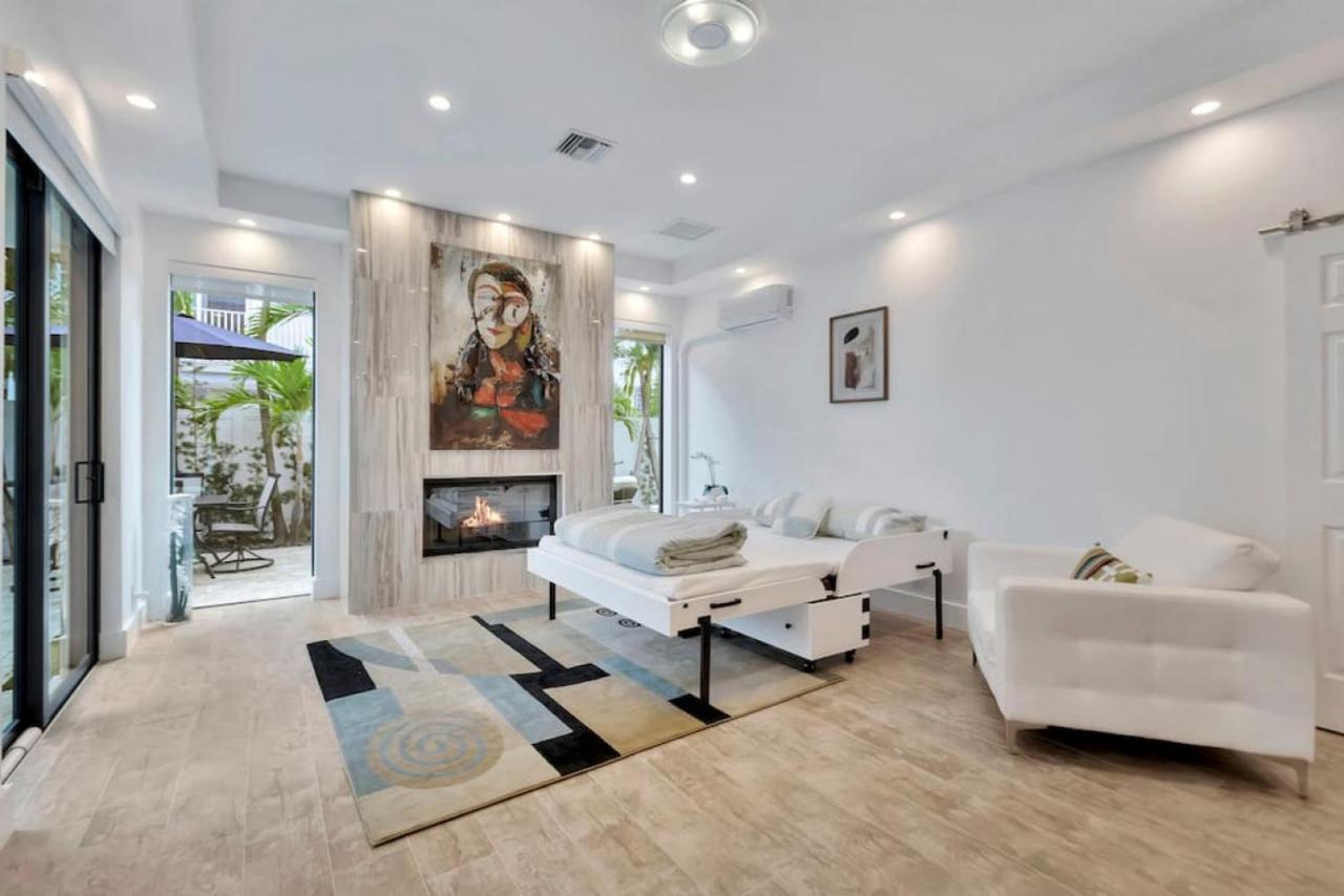 Holiday home Lynoras Luxe Estate 3 Bedroom 3 Bath With Modern Design And Heated Pool