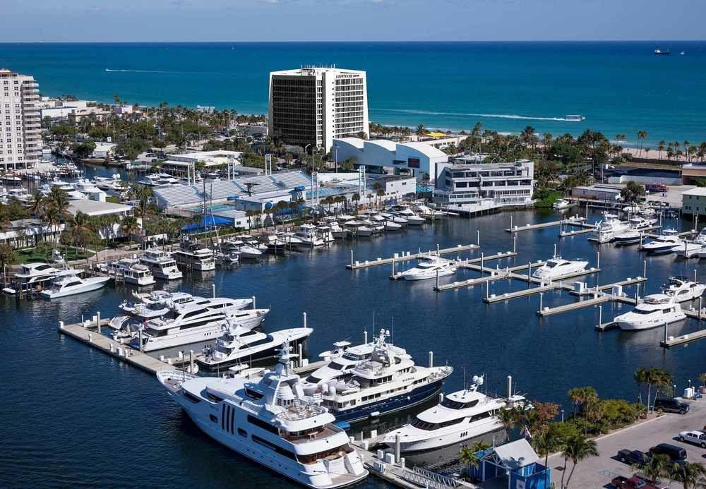 Courtyard By Marriott Oceanside Fort Lauderdale Beach Fort Lauderdale