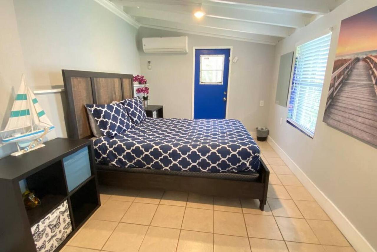 Great Location Pool W Pool Table 5br Holiday home