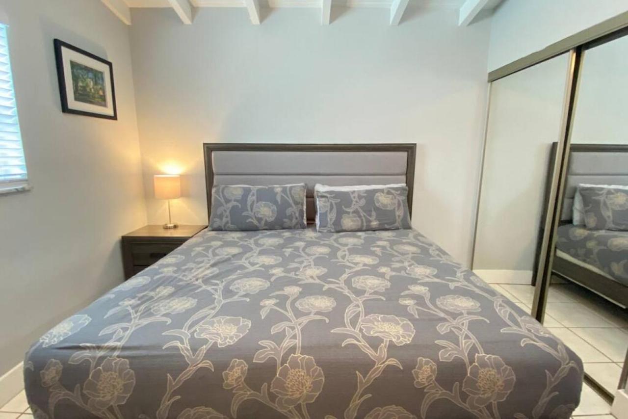 Great Location Pool W Pool Table 5br Holiday home Fort Lauderdale