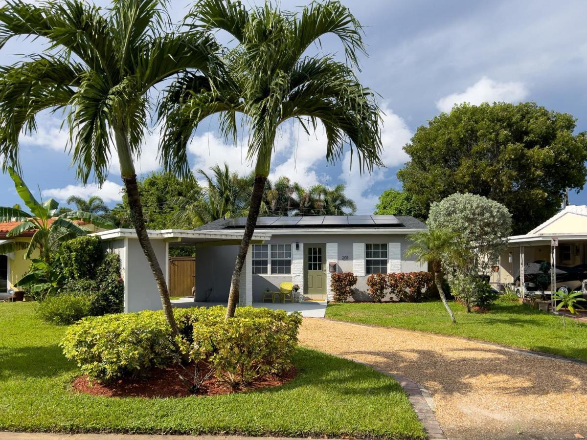 Casa Limon - Private Heated Pool Prime Location & Parking Holiday home *