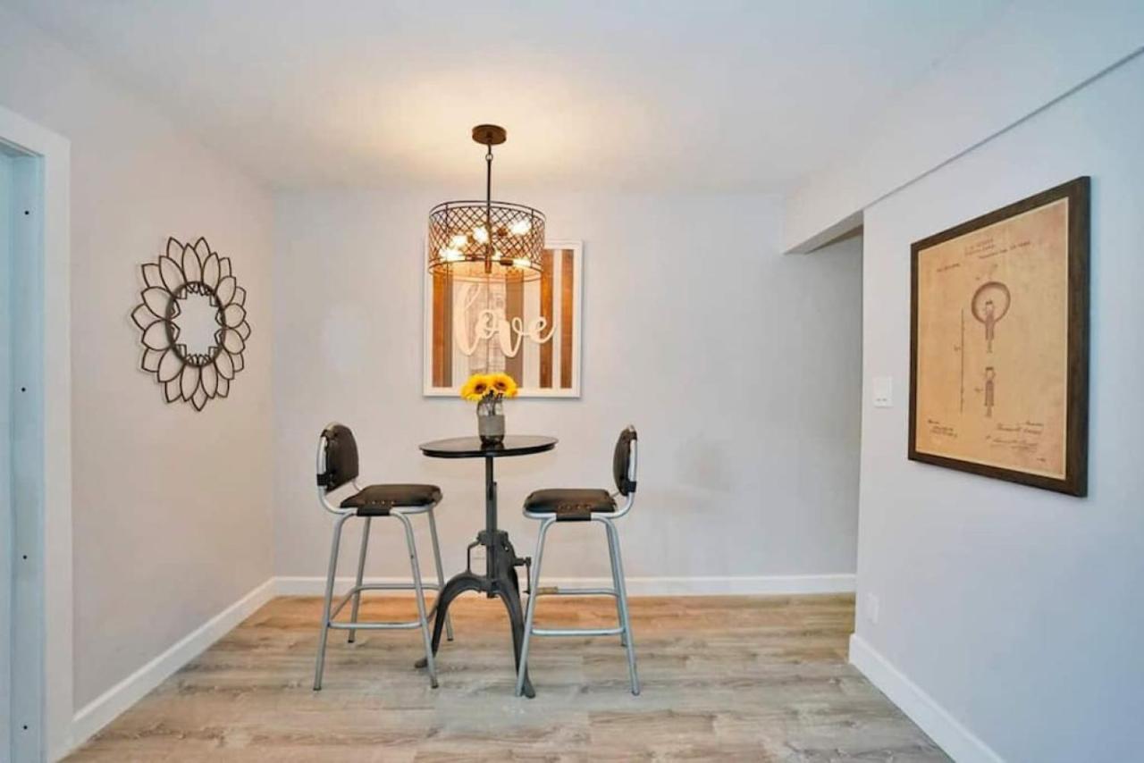 Boho 1br In Lauderdale Neighborhood Apartment