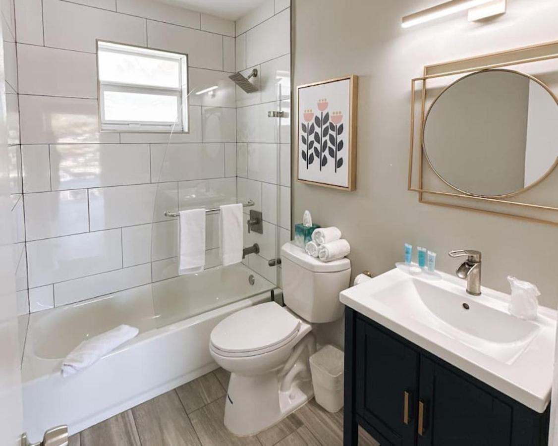 Rustic Retreats Cozy 2br For 6 Guests Minutes From Olas Fort Lauderdale