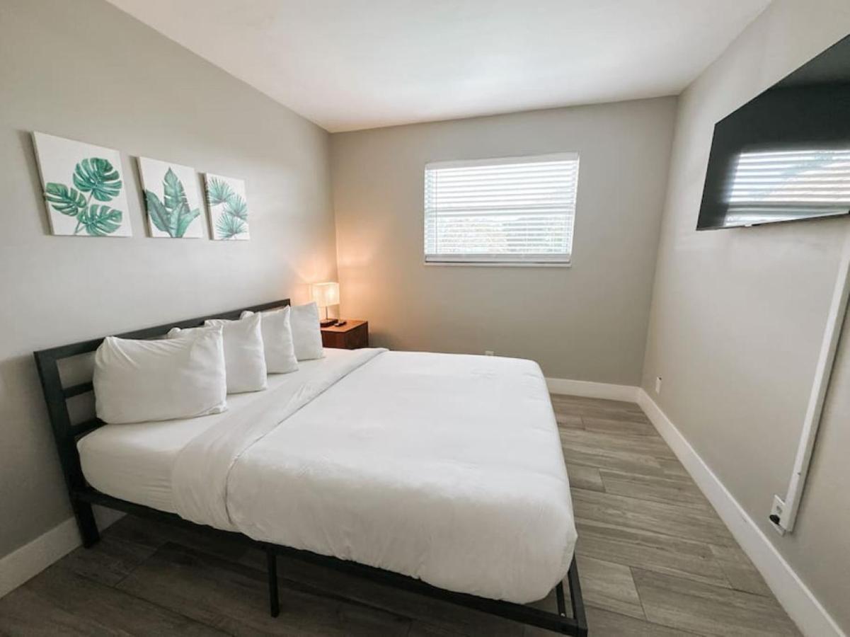 Apartment Rustic Retreats Cozy 2br For 6 Guests Minutes From Olas Fort Lauderdale
