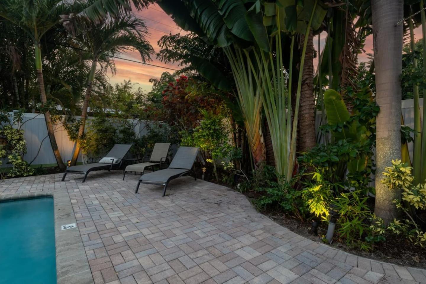 Wilton Manors West 2 Bed 2 Bath With Pool * Fort Lauderdale