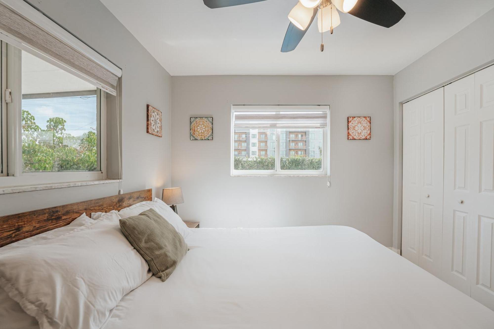 With A Pool Close To And Fll Airport Pool Heated October- March Holiday home Fort Lauderdale