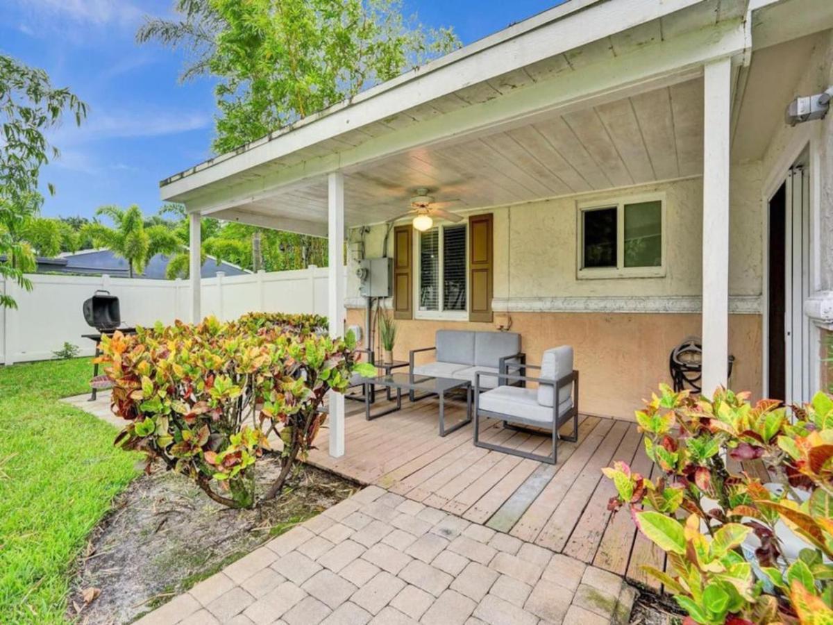 3 Min. Walk To Wilton Drive, Pool And Huge Yard * Fort Lauderdale
