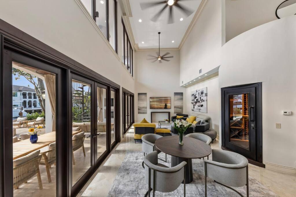 Villa Tropical Waterfront 7 Bedroom House In Seven Isles Fort Lauderdale