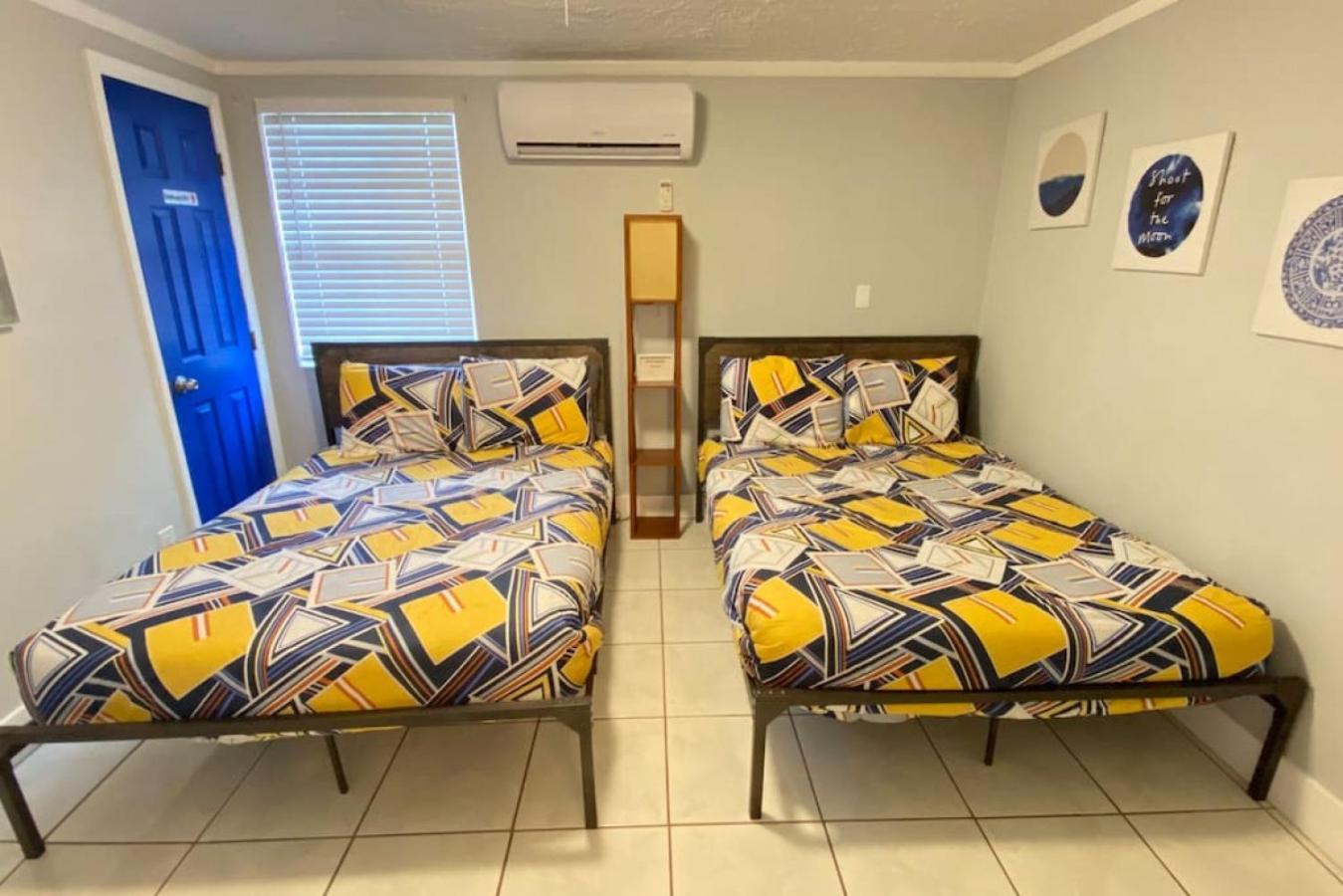 Holiday home Great Location Pool W Pool Table 5br