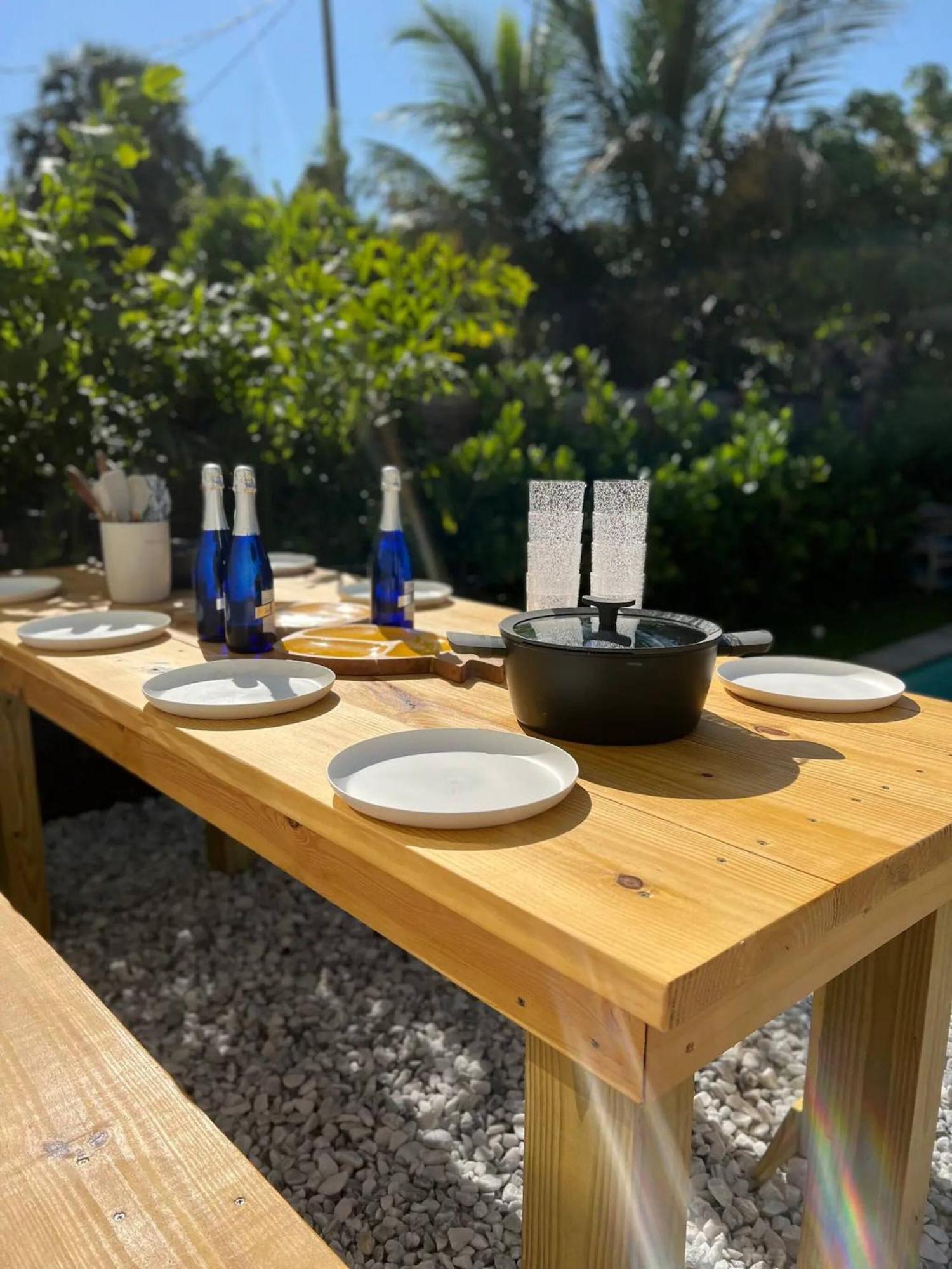 Villa Super Stylish 4 Bedroom Steps From The Fun *