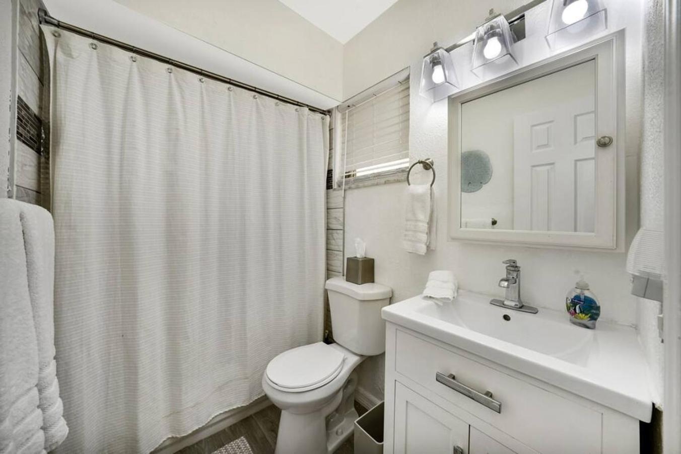 Lovely 1 Bedroom - Just Beachy By Pmi Apartment Fort Lauderdale
