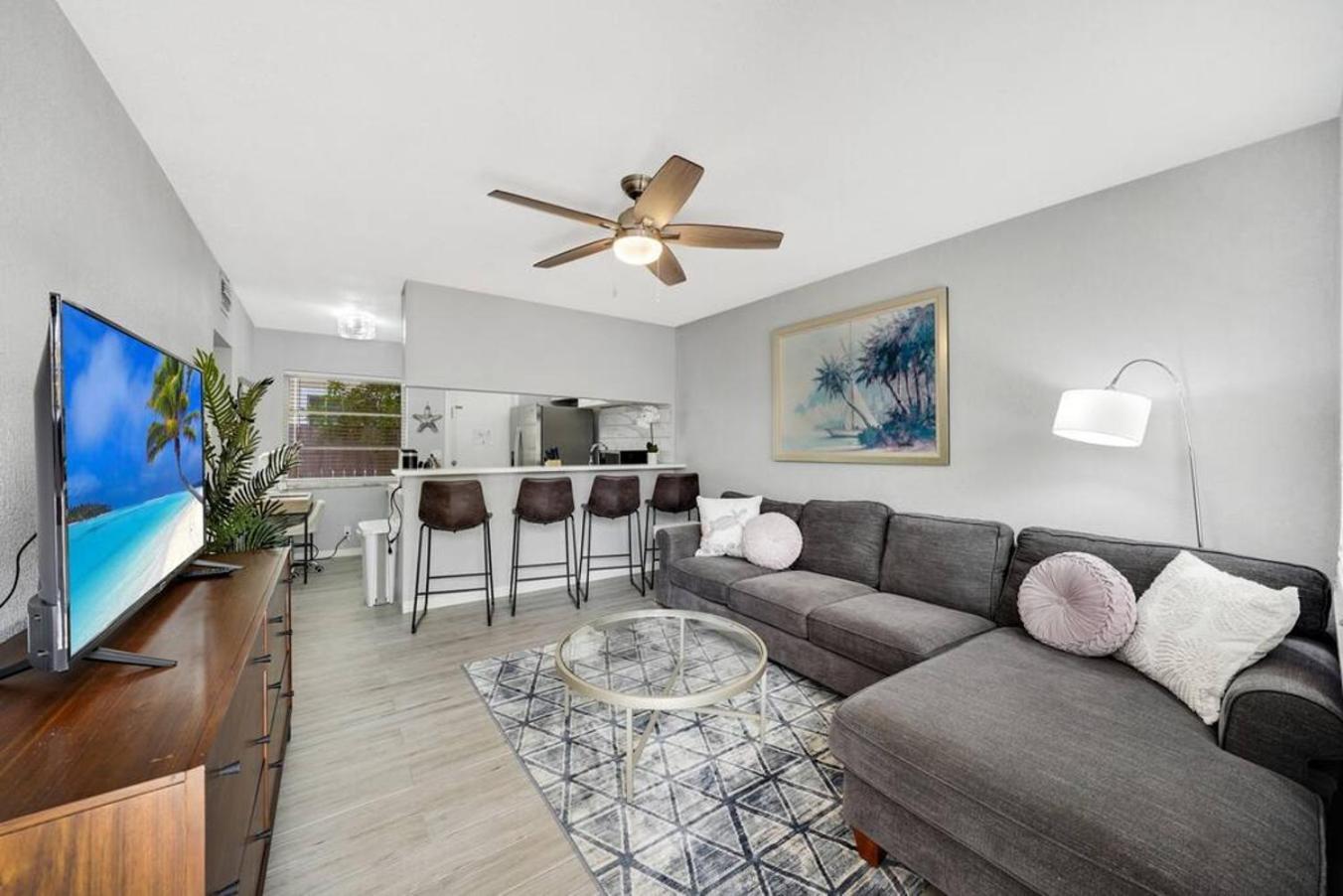 Lovely 1 Bedroom - Just Beachy By Pmi *
