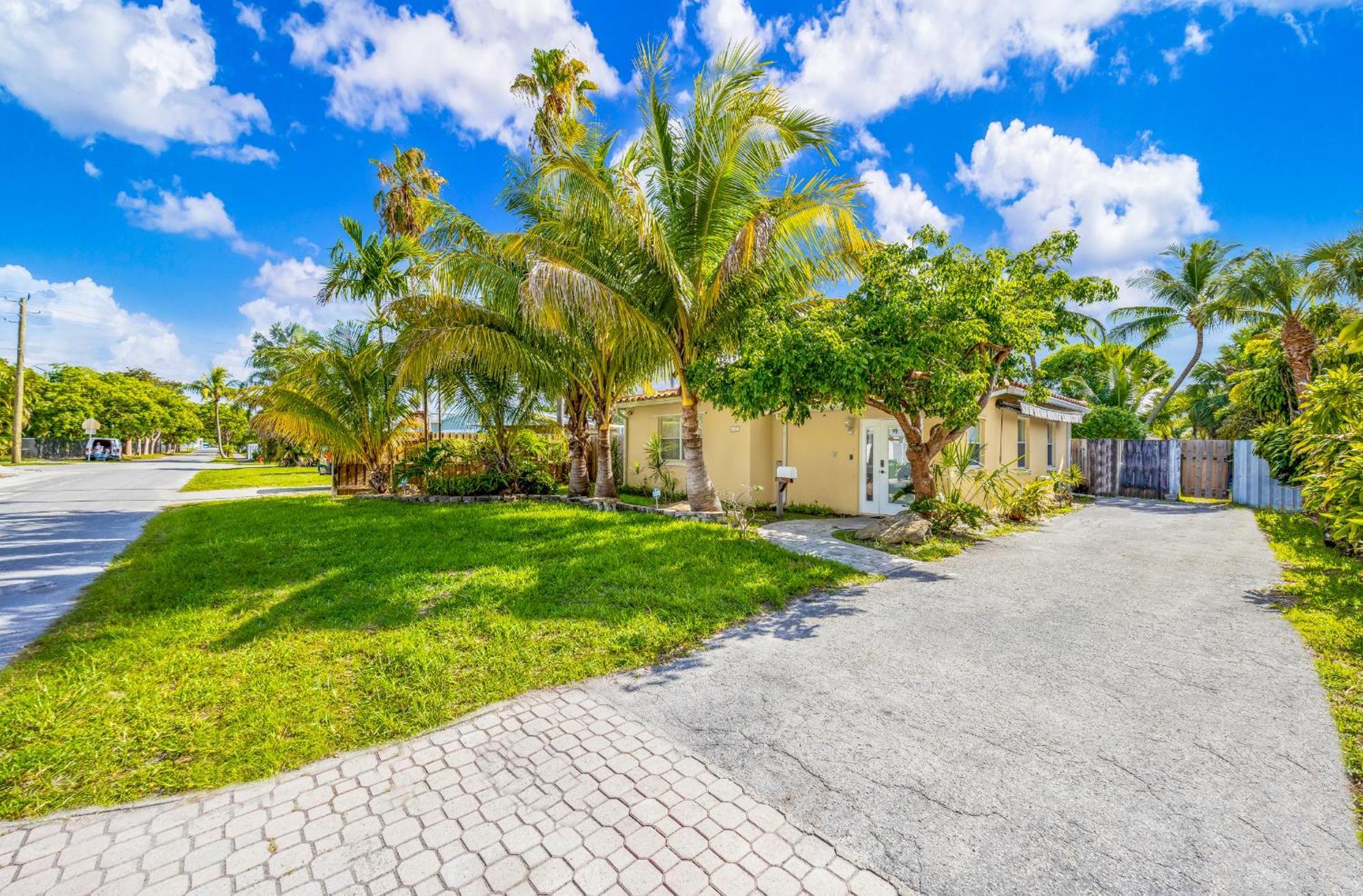 Holiday home Escape To Newly Remodeled In The Heart Lauderdale With Private Pool