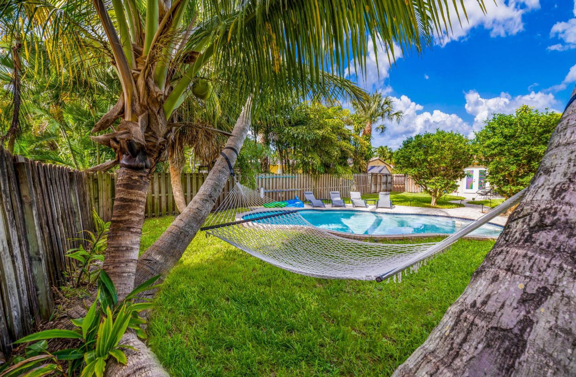 Escape To Newly Remodeled In The Heart Lauderdale With Private Pool Fort Lauderdale