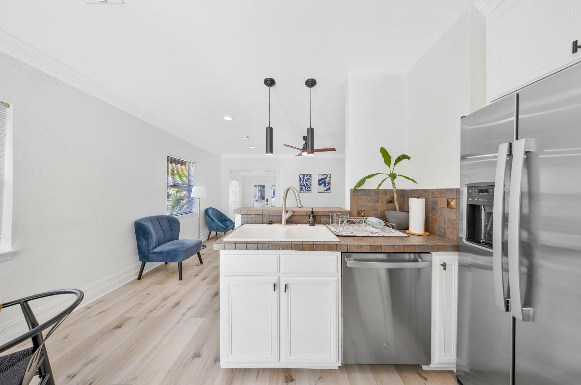 Escape To Newly Remodeled In The Heart Lauderdale With Private Pool * Fort Lauderdale