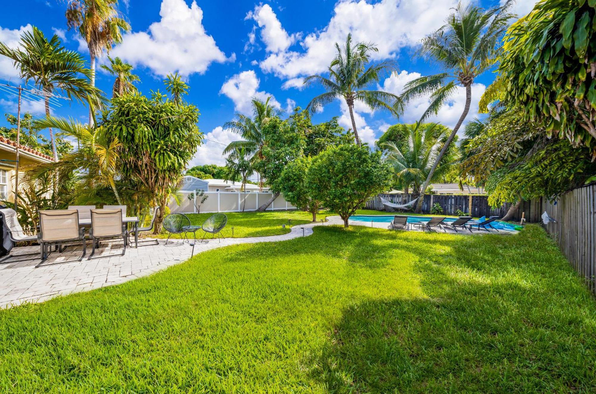 Escape To Newly Remodeled In The Heart Lauderdale With Private Pool Fort Lauderdale