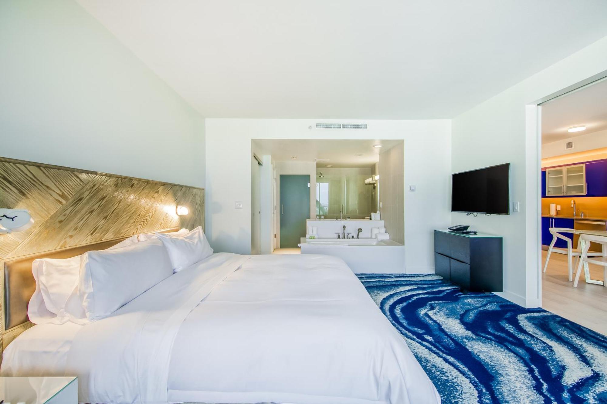 The Residency At Lauderdale Apartment *