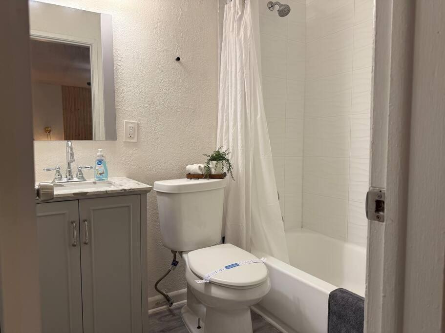 New Comfortable And Youthful Sport * Fort Lauderdale