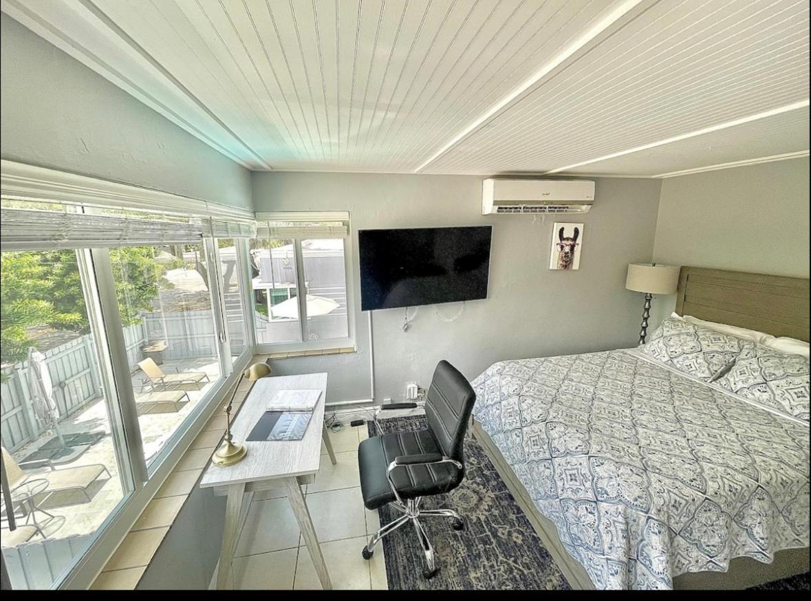 Olas Oasis, Pool, Parking, And Cozy! Fort Lauderdale