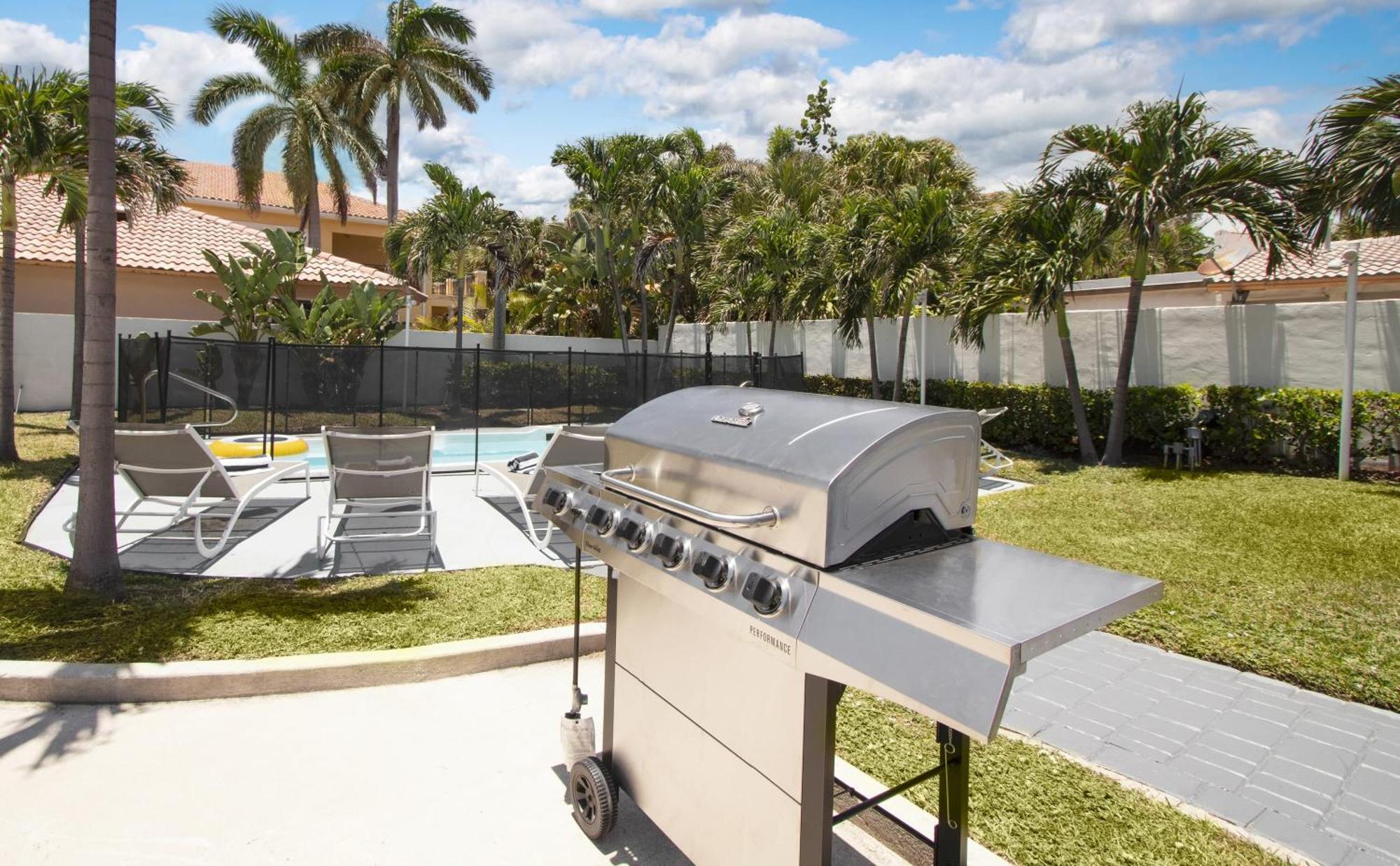 Casa Bermuda By Avantstay Right Across The Street From Lauderdale Holiday home