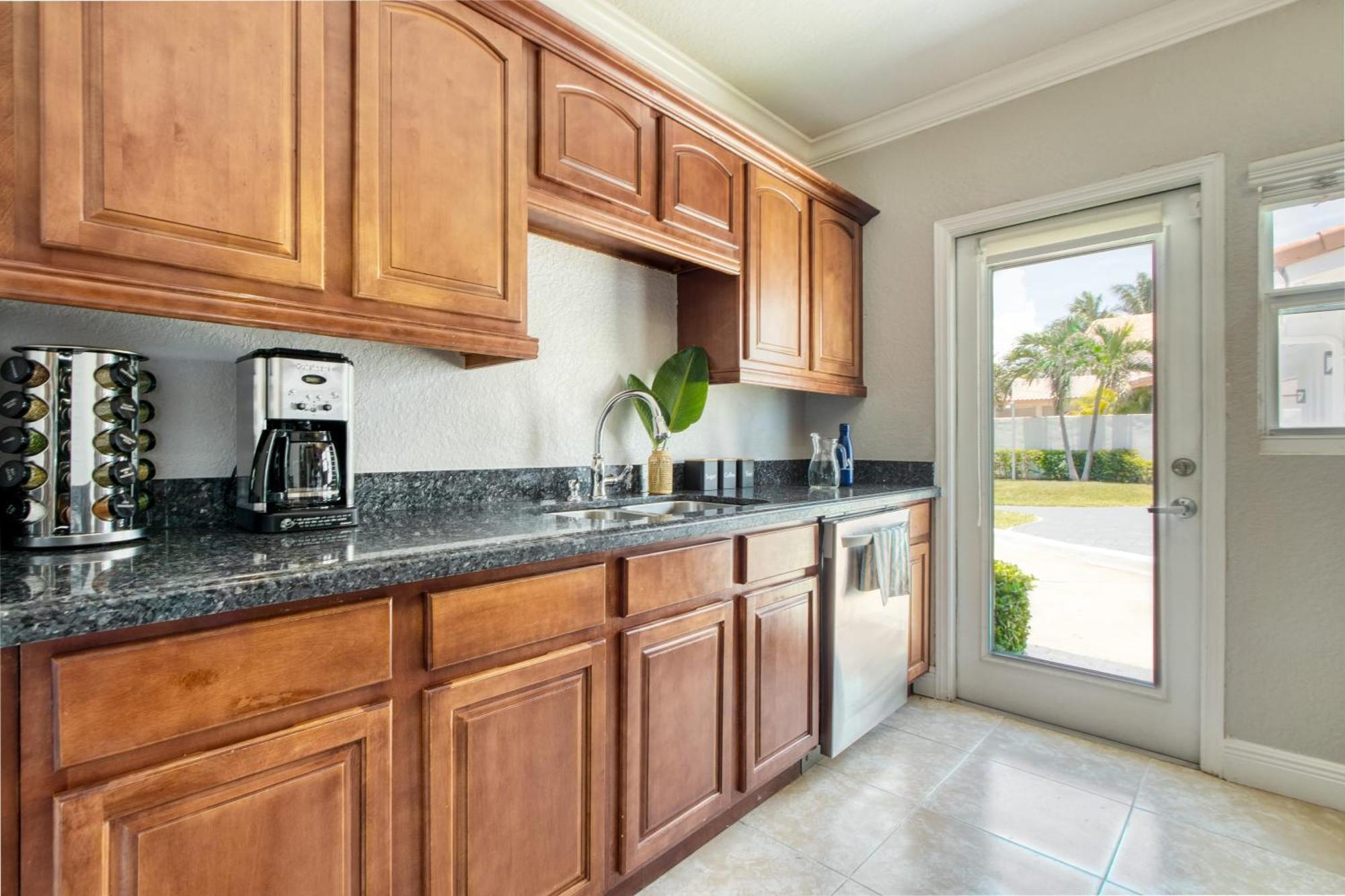Casa Bermuda By Avantstay Right Across The Street From Lauderdale Holiday home