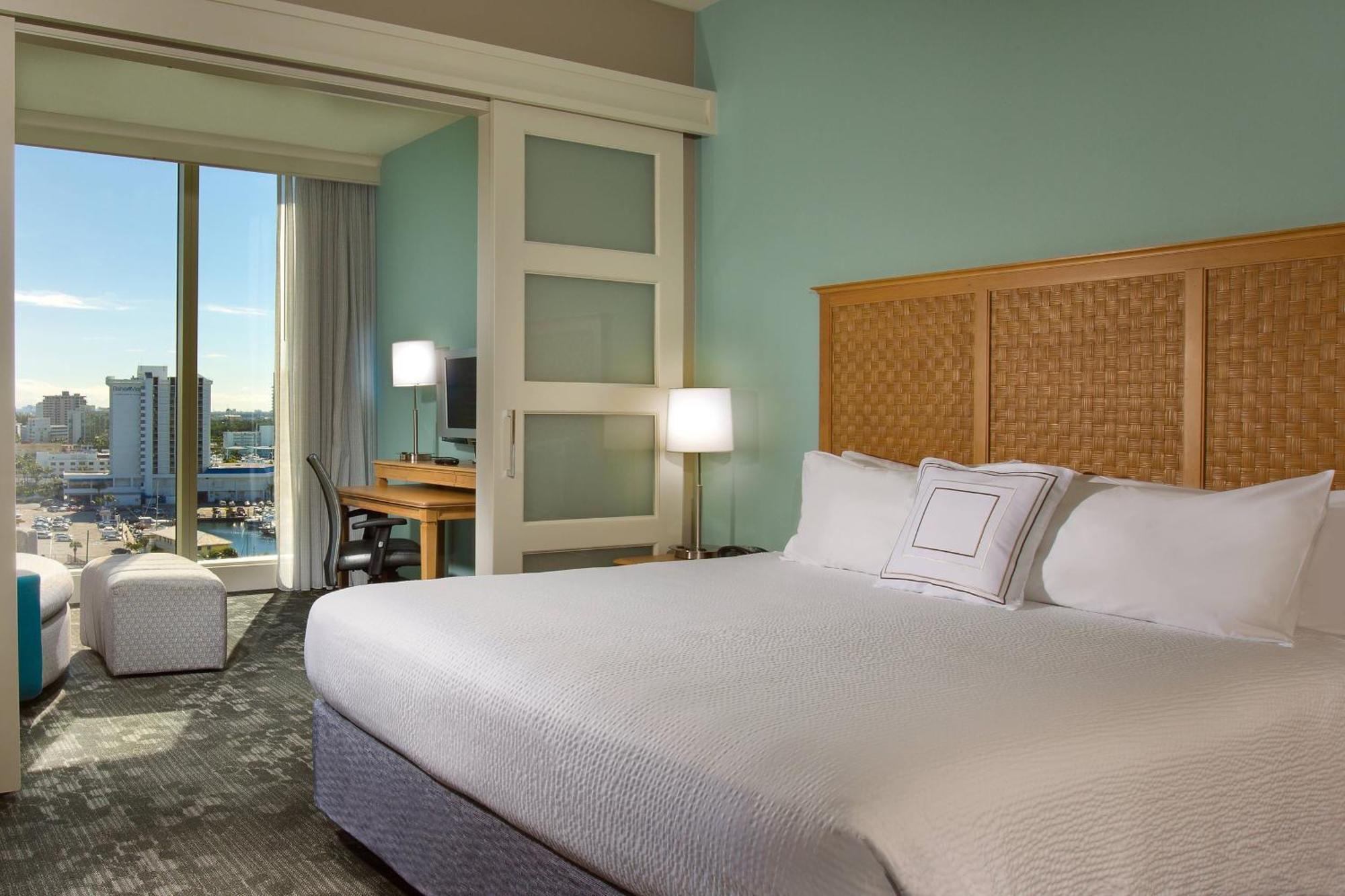 Courtyard By Marriott Oceanside Fort Lauderdale Beach Hotel Fort Lauderdale