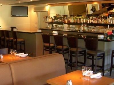 Avalon Waterfront Hotel 2*