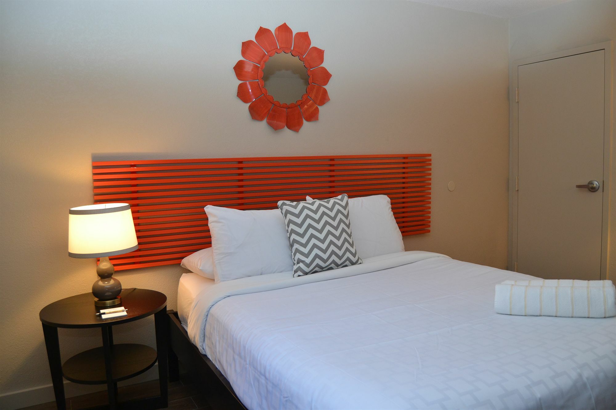 Hotel Lush Royale - Gay Men's 2*