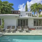 Salty Bungalow Azul