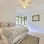 Salty Bungalow Azul