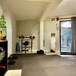Ukiyo Hostel- Fort Lauderdale Escape