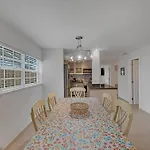 Supervilla - Lakefront - Sunsets, Kayaks, Grill
