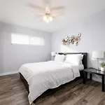 The Palms At Middle River Terrace 4
