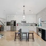 Las Olas Villa With Heated Salt Water Pool