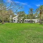 Rare Hidden Getaway Heated Pool 1.5 Acres! Sleeps 16