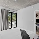 Pretty Rola 201 Luxury 1B1B W King Bed At Downtown Fort Lauderdale