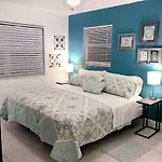 Lunasea Apt Downtown Airport-Cruise