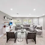 Comfortable 4 Bedroom House With Pool By Pmi