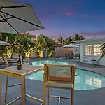 Stylish Luxury Tropical Junior Suite