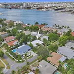 Brand New! Heated Pool, Golf Cart, Next To Beach