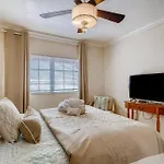 Beach 2 Level Spacious Condo