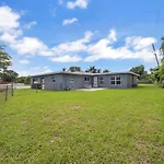 Sweet Escape 5 Br/2Ba Min From Airport And Beach