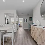 Immaculate, Private Home Near Ft. Lauderdale Beach